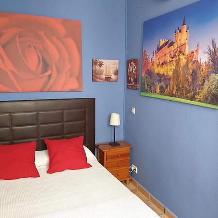 Apartamentos Dana Sol Madrid Exterior photo