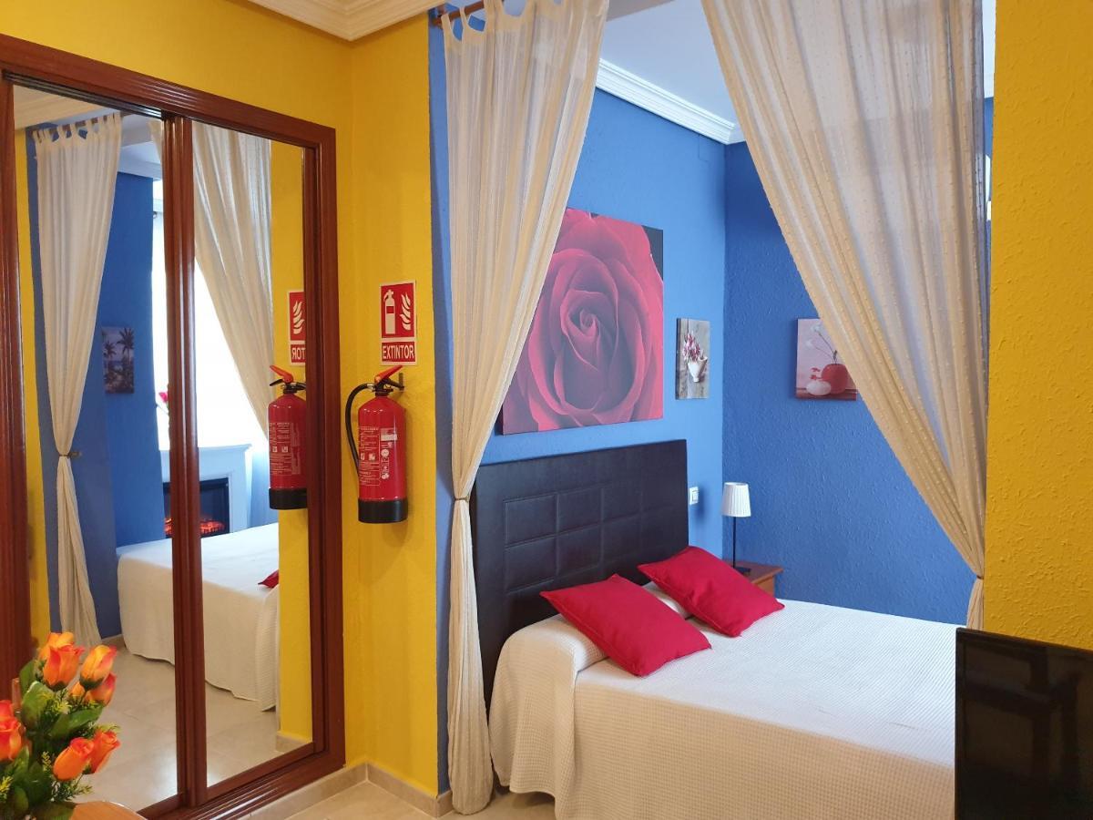 Apartamentos Dana Sol Madrid Exterior photo