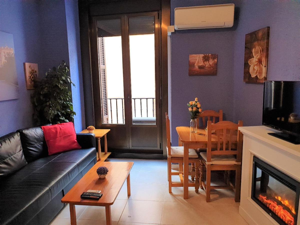 Apartamentos Dana Sol Madrid Exterior photo