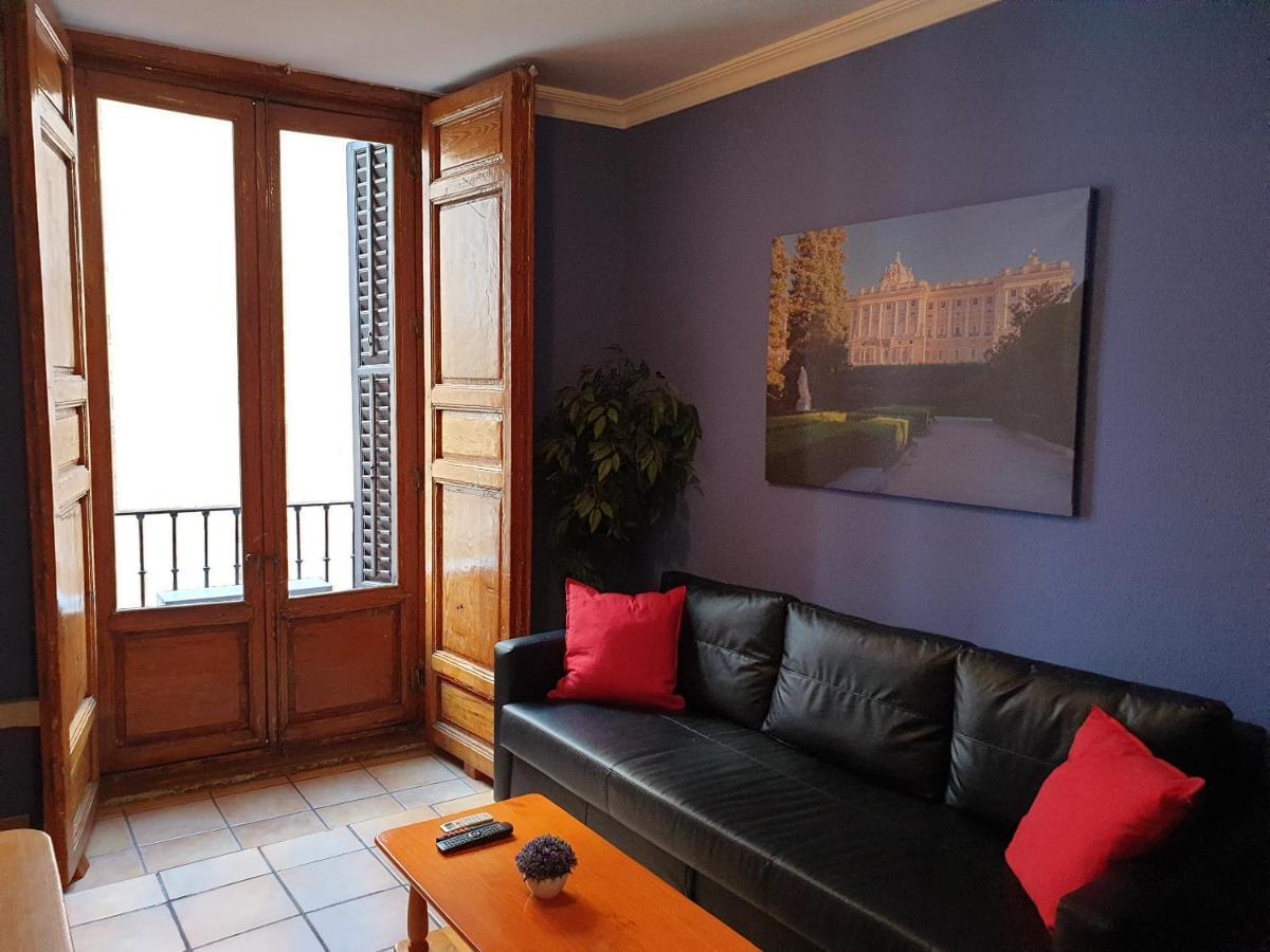 Apartamentos Dana Sol Madrid Exterior photo