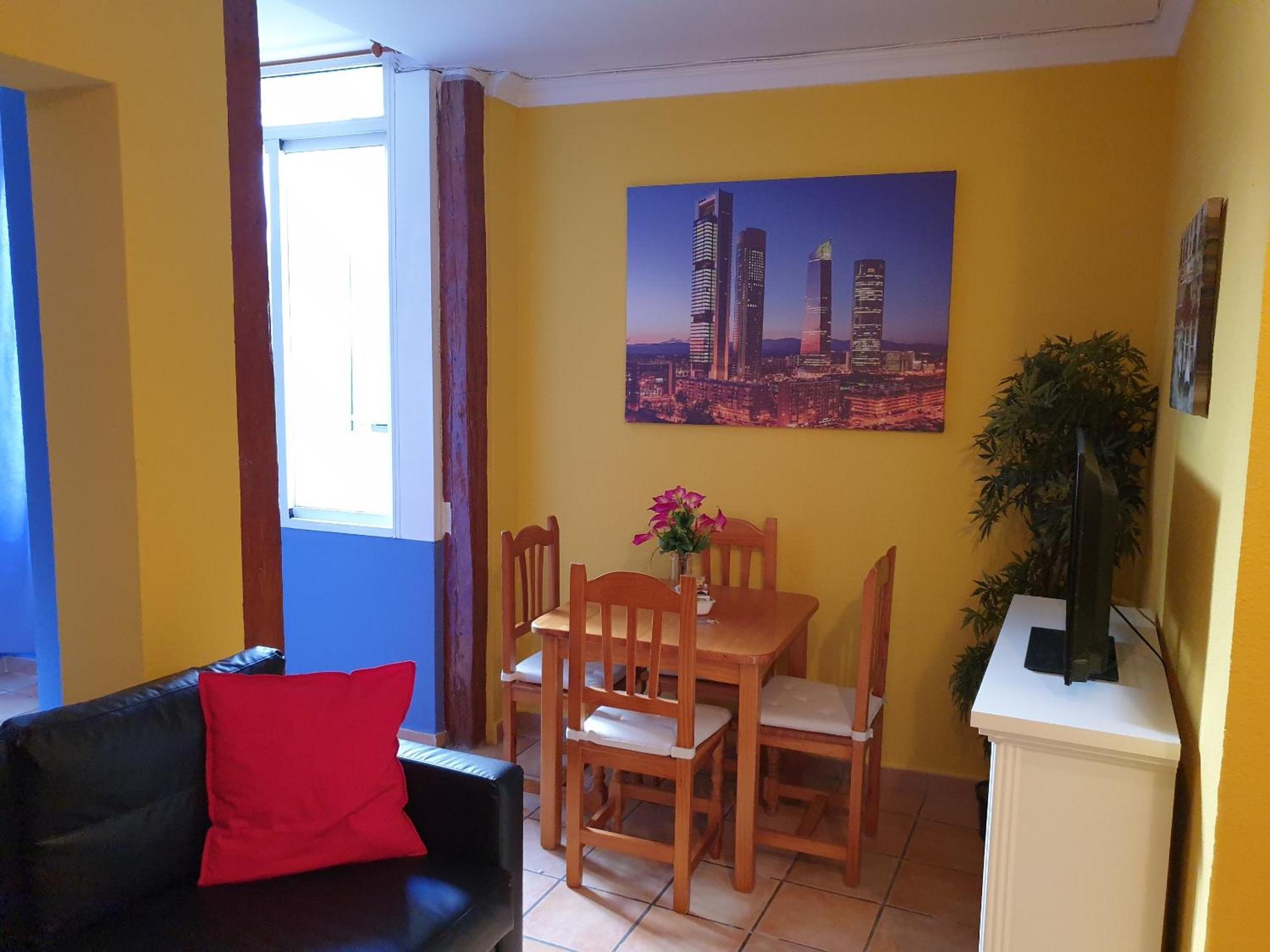 Apartamentos Dana Sol Madrid Exterior photo