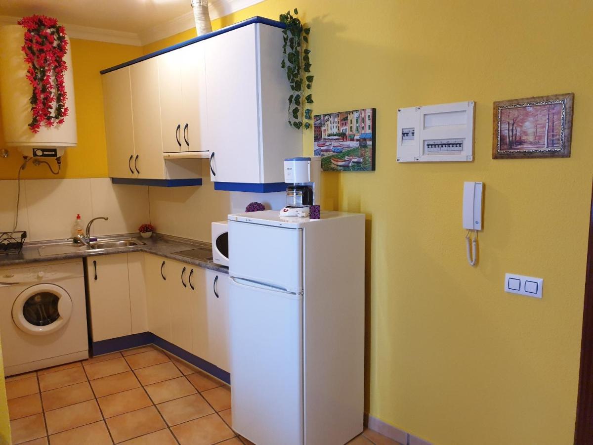 Apartamentos Dana Sol Madrid Exterior photo